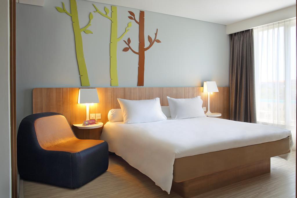 Grand Livio Kuta Hotel Legian  Bilik gambar